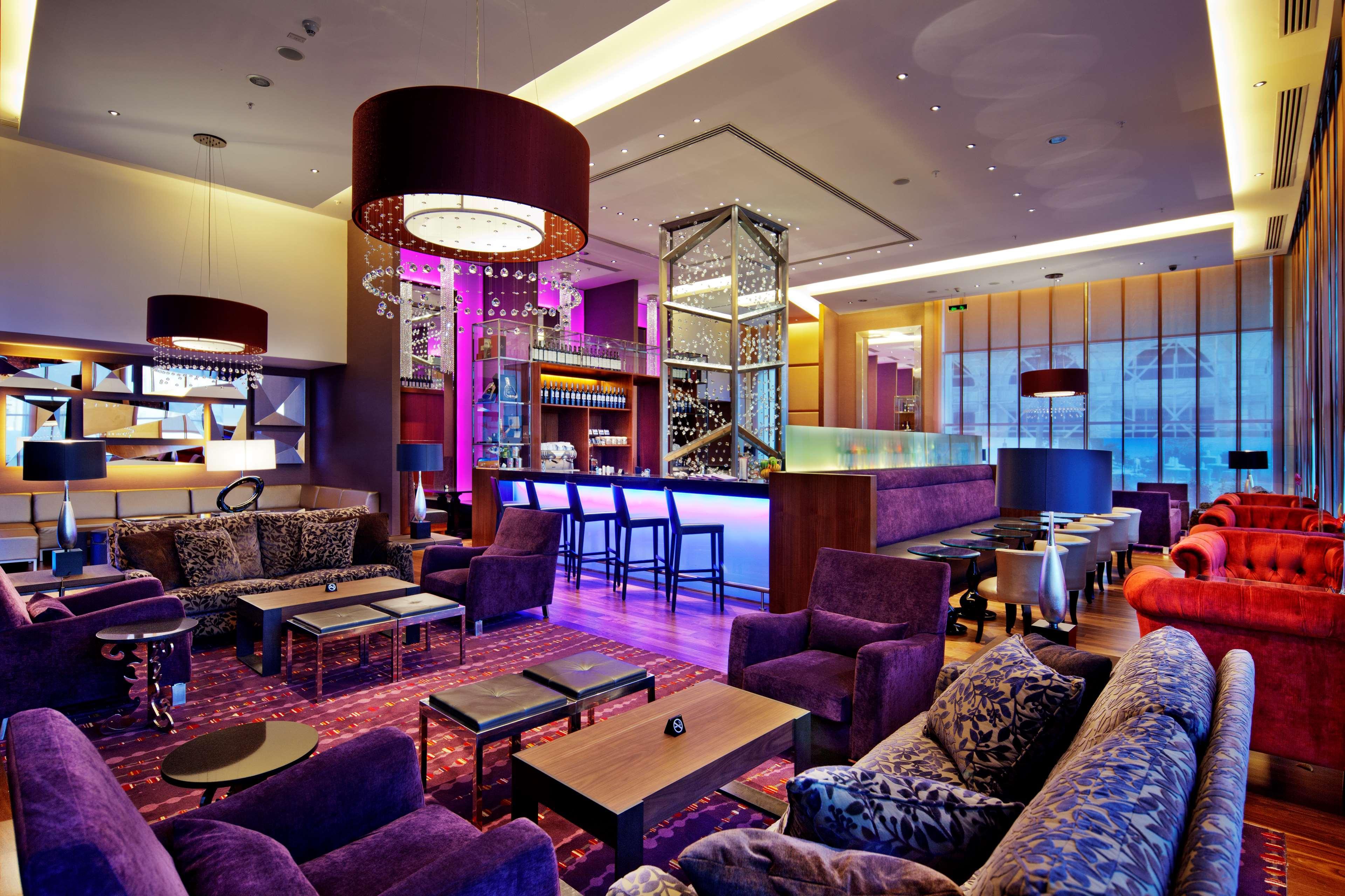 Hilton Baku Hotel Exterior photo The lounge at the airport