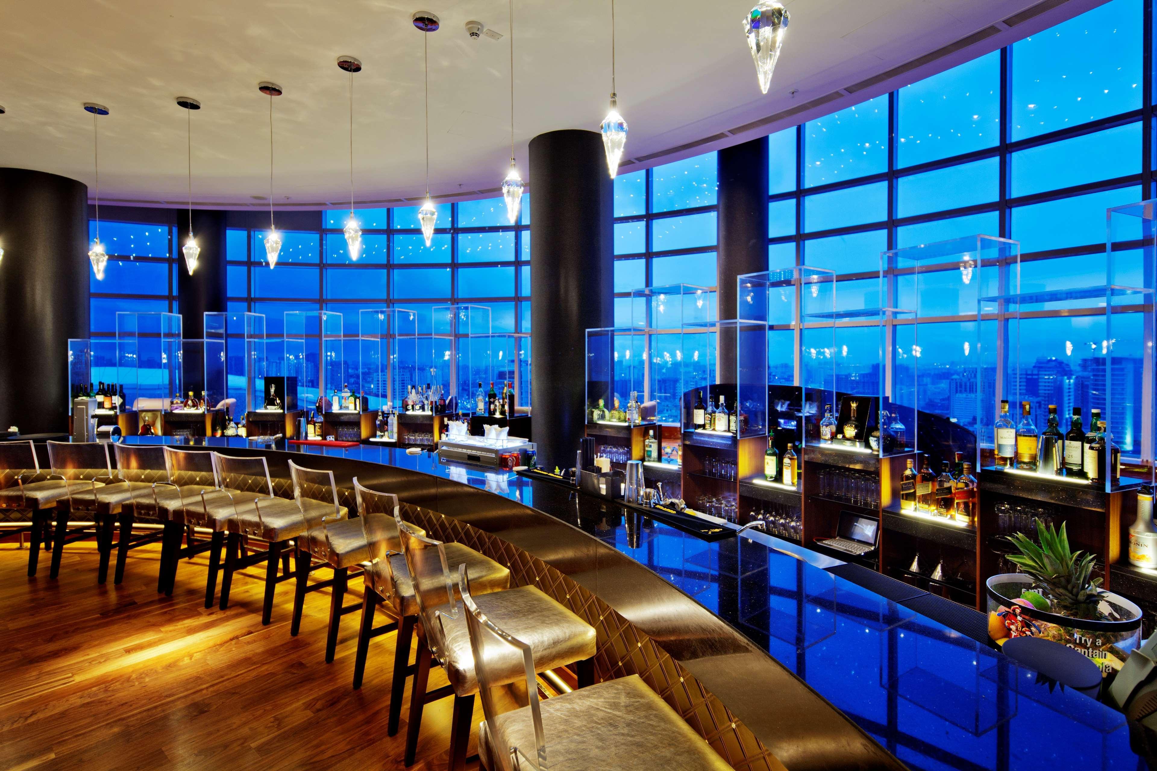 Hilton Baku Hotel Exterior photo Sky Bar