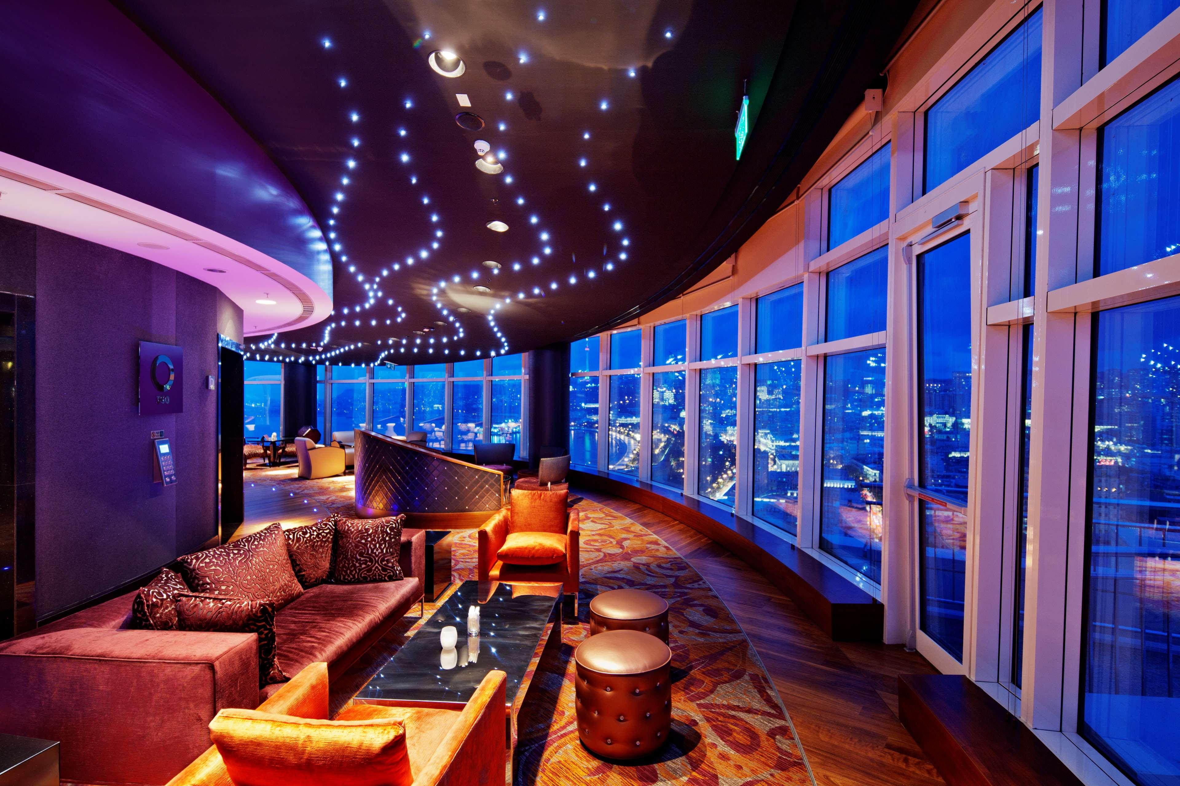 Hilton Baku Hotel Exterior photo Sky Bar