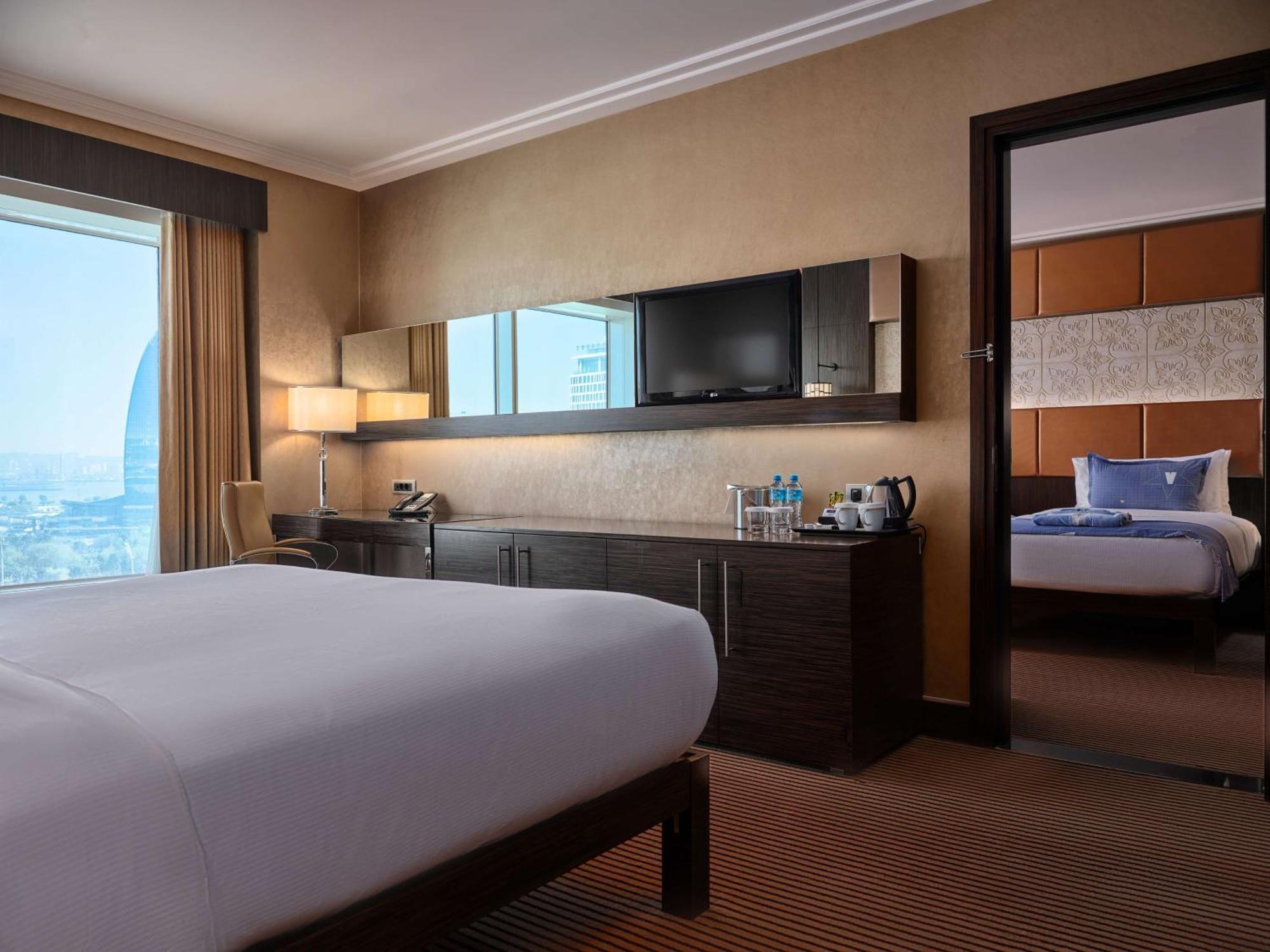 Hilton Baku Hotel Exterior photo Suite